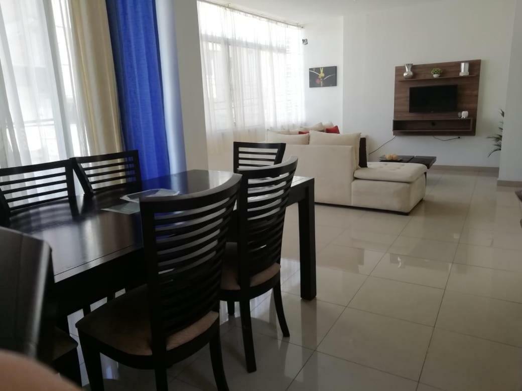 Departamento En El Centro De Manta Apartment Exterior foto